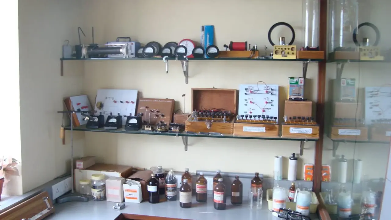 lab-physics-chemistry (1)