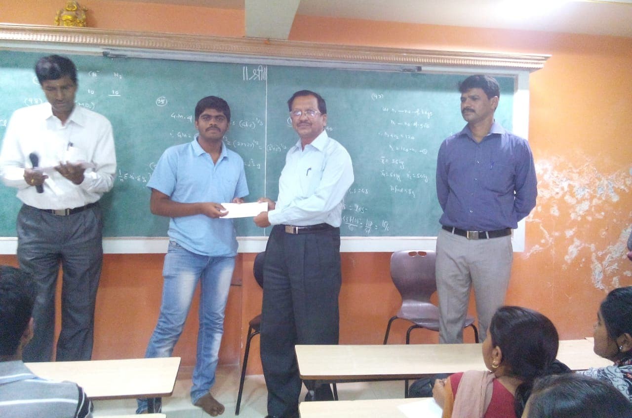 topper-umesh-mali